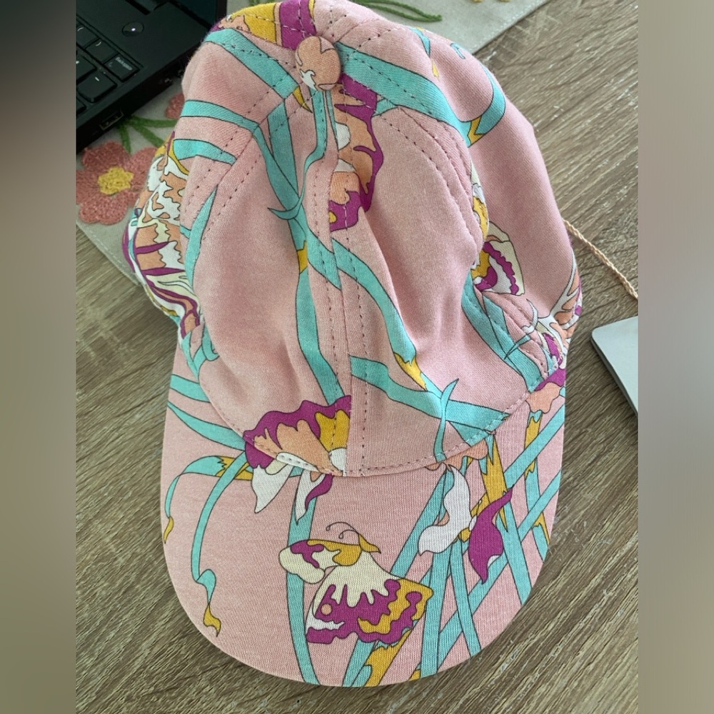 Emilio Pucci hat with tags & original bag